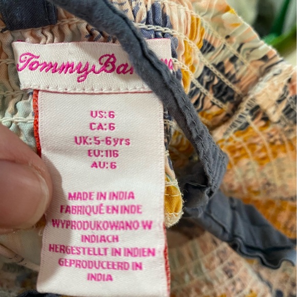 Tommy Bahama 🌴 Little Girl Hawaiian Print 🌴Wide Leg Jump Suit 🌴Romper Size6 - Picture 3 of 5